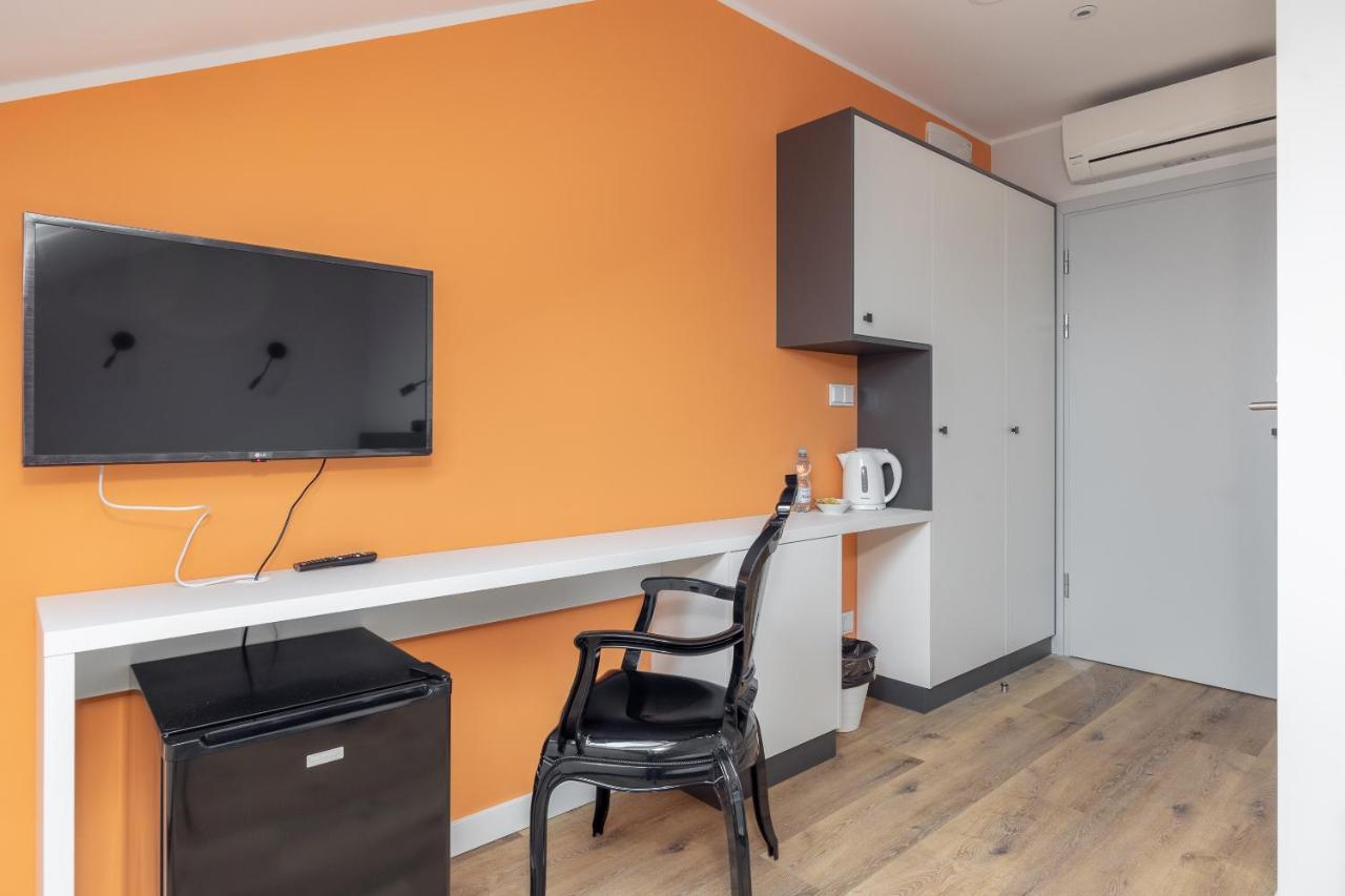 Ae Hostel Nowy Swiat Warsaw Exterior photo